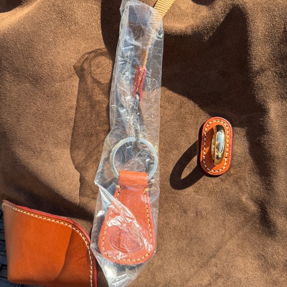 Dooney & Bourke Suede Logo Lock Slouchy Shoulder Bag + Coin Purse Brown Tmoro - Picture 13 of 15